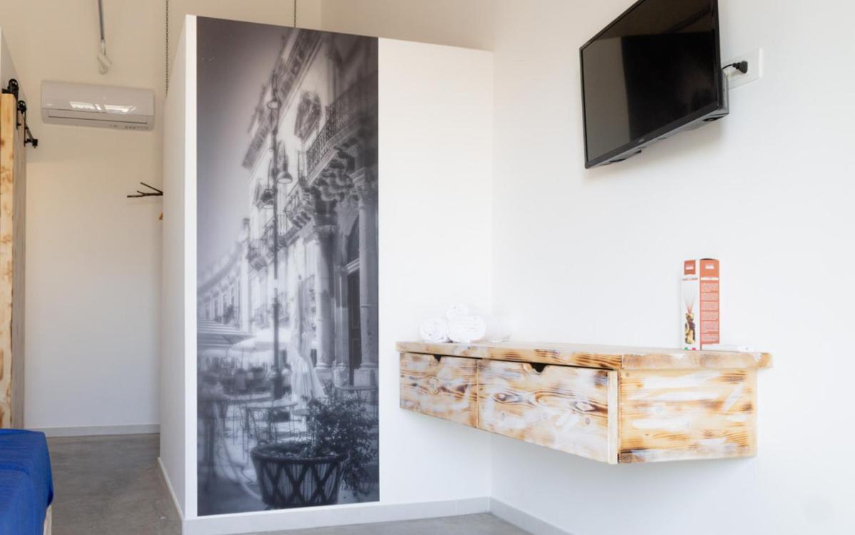 Isola Dei Poeti Bed & Breakfast 3*